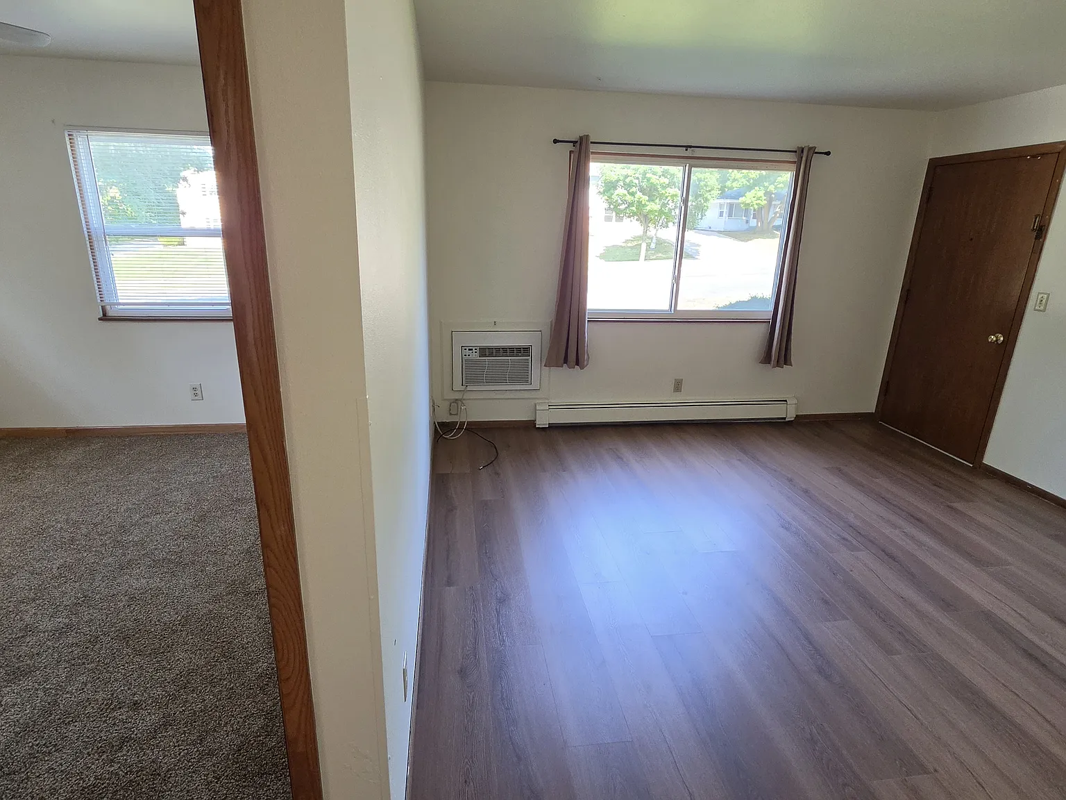2 bed, 650 sqft, $995 — Photo 2