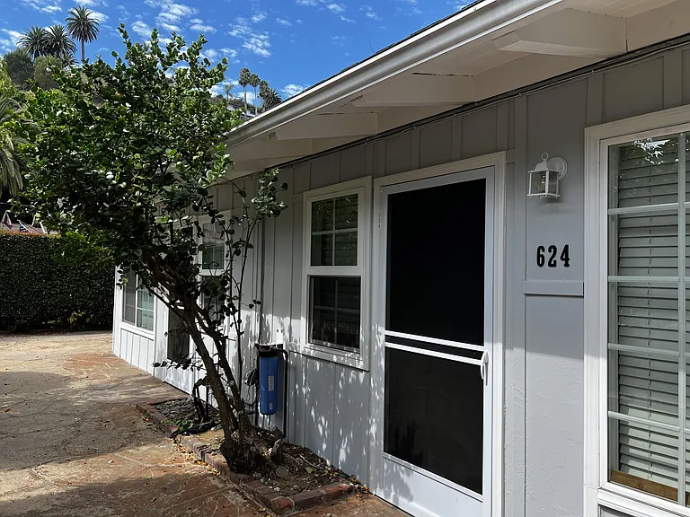 626 Coronel Pl #624/626 — Photo 5