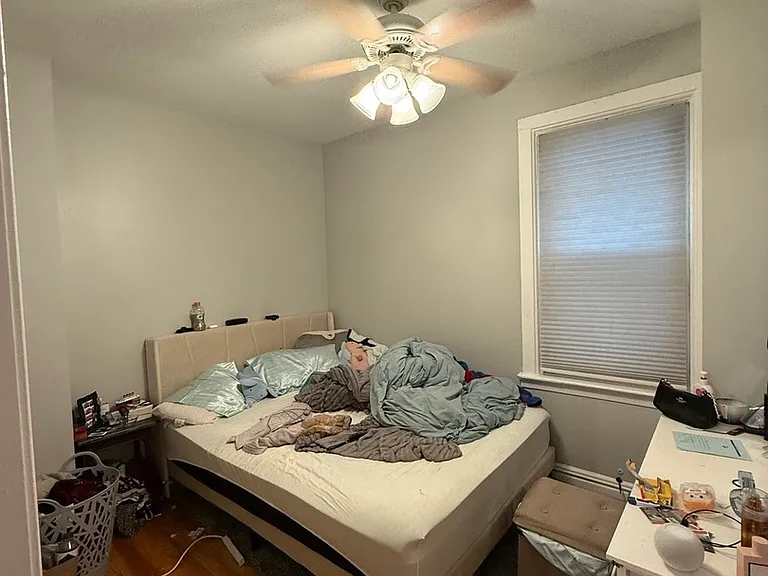 2311 N Greenview Ave #1F — Photo 5