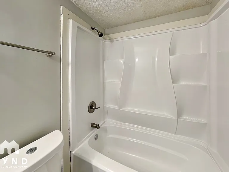 2380 Brackett Rd SW — Photo 17