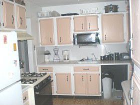 3rd image of 1232 N Catherine St