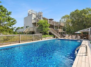 76 Blackwatch Ct, Southampton, NY 11968