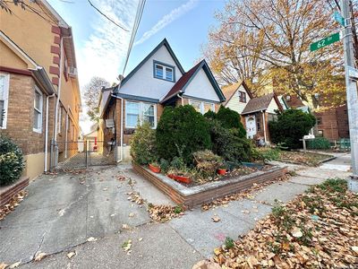 62-54 84th Place, Flushing, NY, 11379
