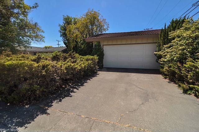 1st image of 3256 Los Prados St