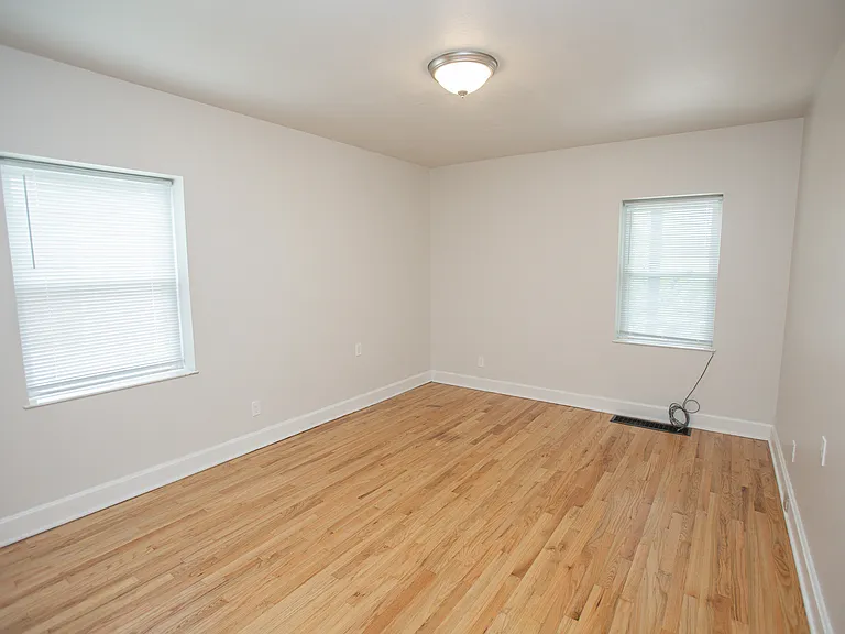1628 W Main St #B — Photo 19