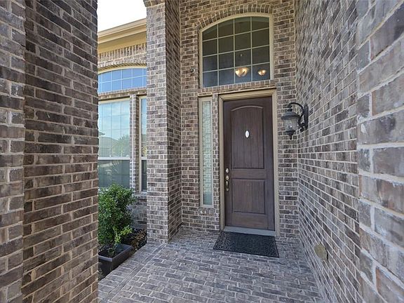 Covered Front Porch