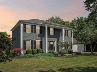 19033 Misty Lake Dr, Strongsville, OH