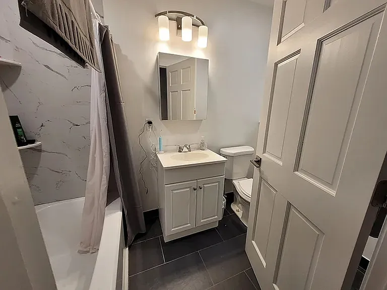 1404 Beacon St #D3 — Photo 11