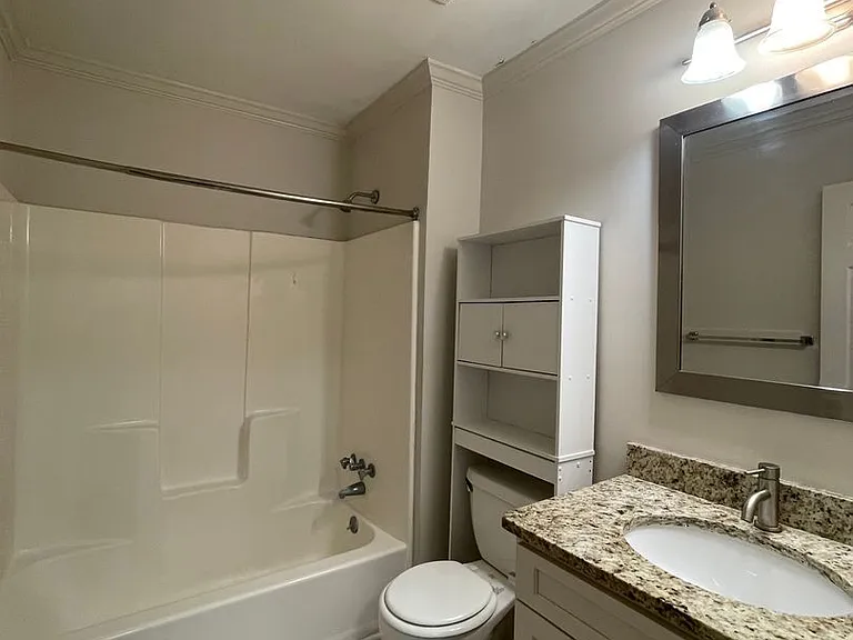 587 Cherry St #3 — Photo 6