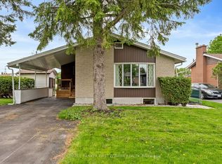 26 Spring Garden Ave, Ottawa, ON K2G3B4