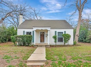 1214 Eagle Dr, Fort Worth, TX 76111