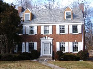 12 Birch Rd, West Hartford, CT 06119