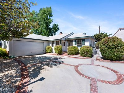 8333 Broadacre Dr, Sun Valley, CA, 91352