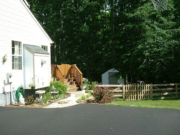 3rd image of 20 Fresh Water Dr