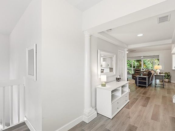 3rd image of 4229 Tequesta DR