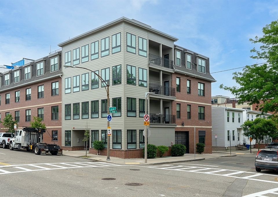 Building Photo 4