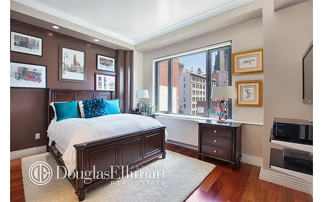 Sold by Douglas Elliman | media 20