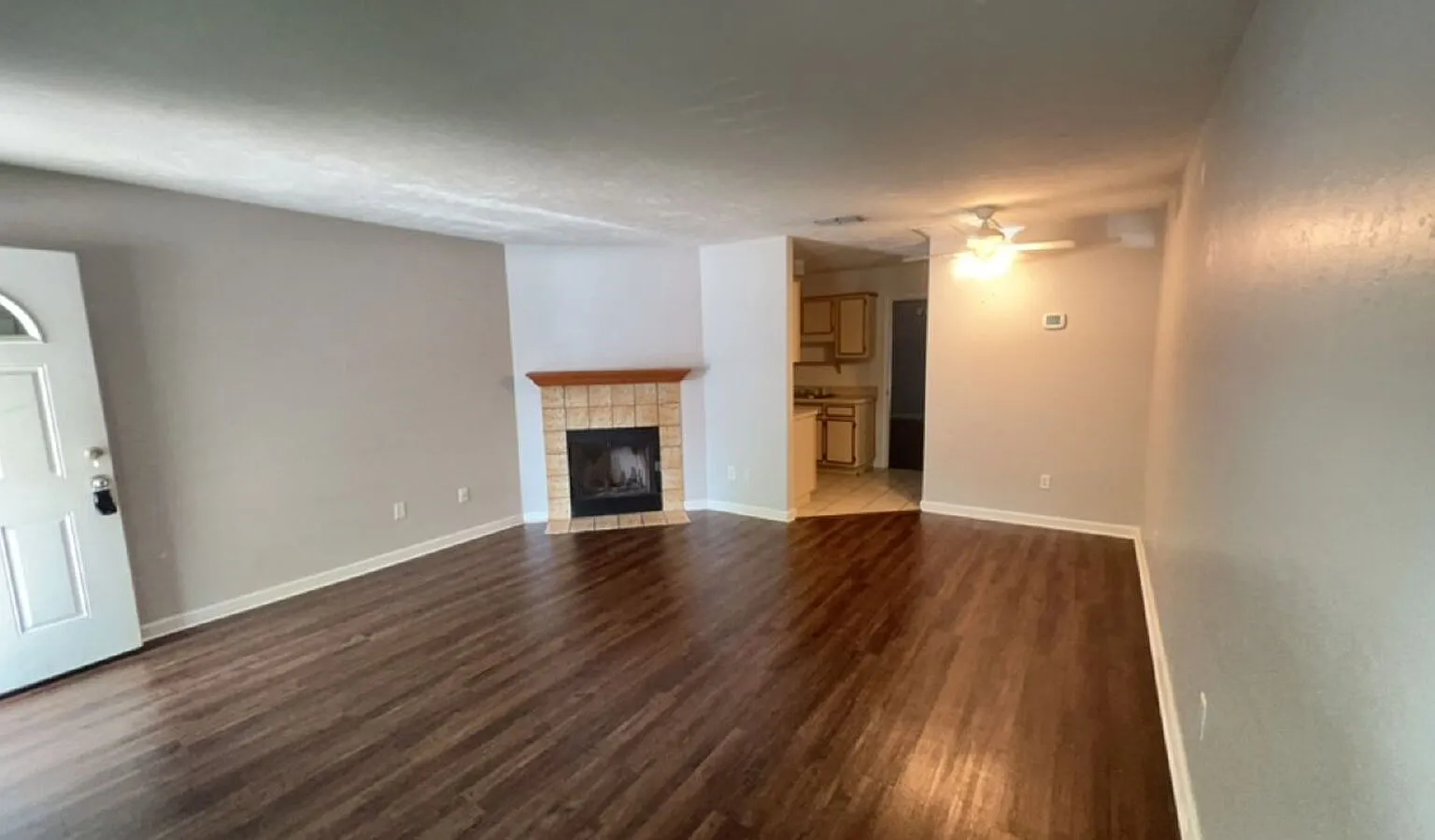 1 bed, 1.0 bath, 640 sqft, $1,050 — Photo 1
