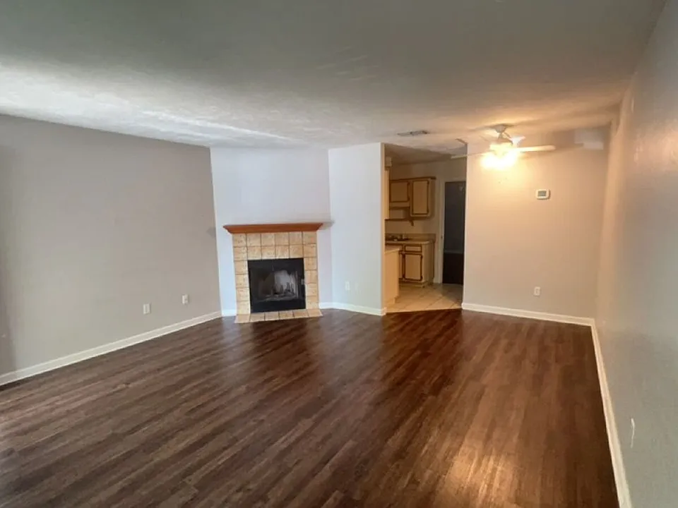 2530 Mar Ct