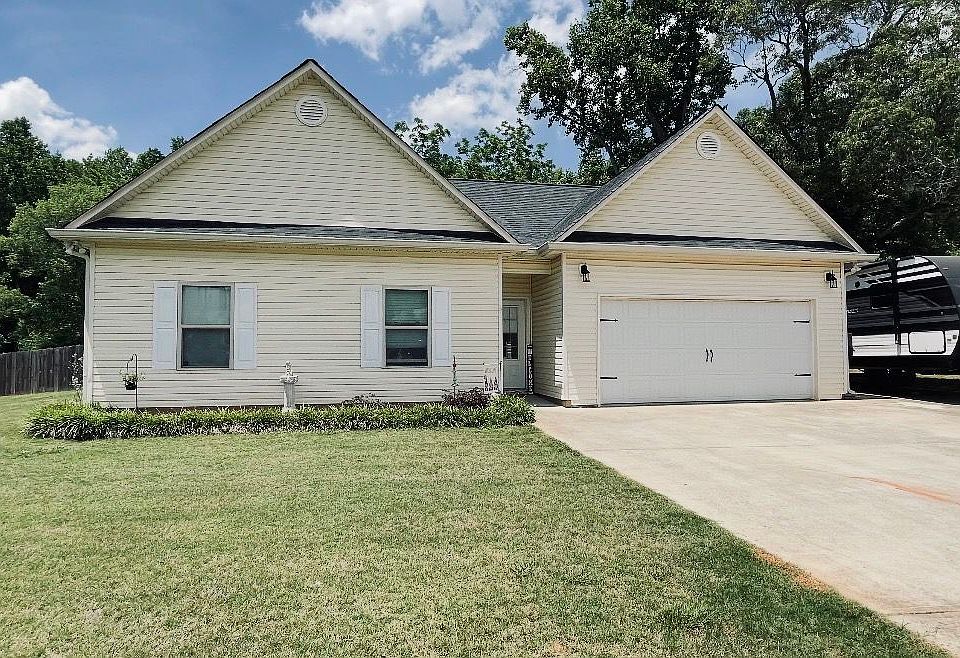 1st image of 129 Cranbrooke Way