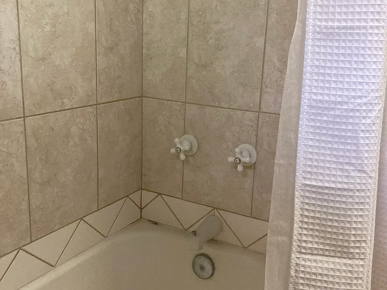 Ivins Dr — Photo 11