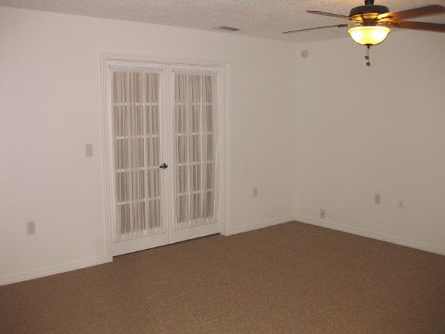 2nd image of 1519 Grove Ave