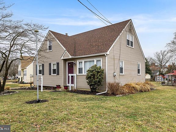 2nd image of 257 Spout Spring Ave