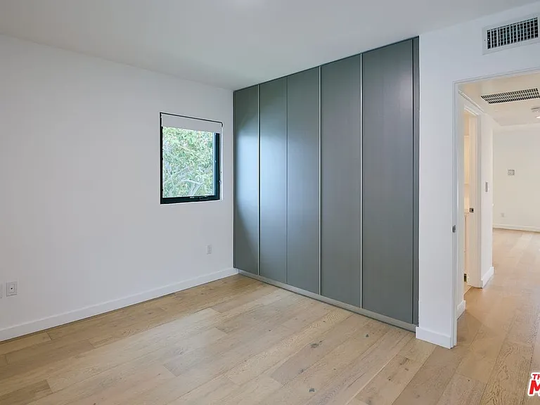 11785 Gateway Blvd #2 — Photo 9
