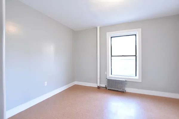 Rented by Clove Realty LLC | media 2