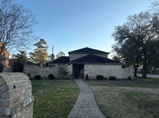 15702 Winding Moss Dr, Houston, TX 77068