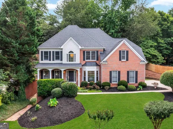 5750 Lake Heights Cir, Johns Creek, GA 30022