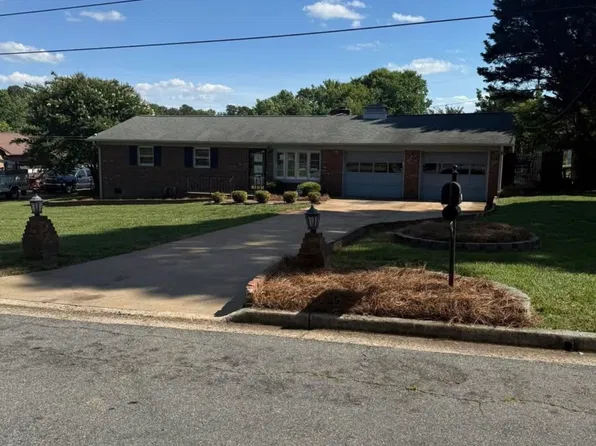 407 W Gaston Ave, Bessemer City, NC 28016
