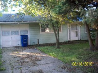1062 Kelly Dr, Hebron, OH 43025