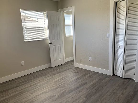 5th image of 5618 12th Ave S