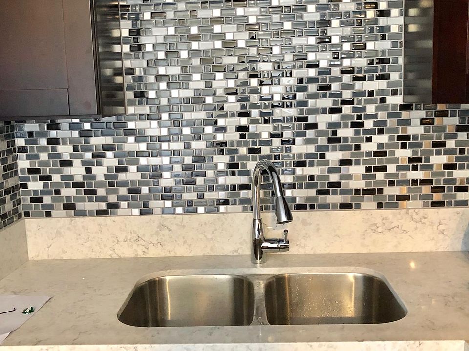 2nd image of 3611 Ocean View Blvd
