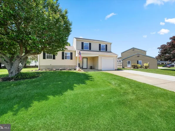 124 Estes Ct, Newark, DE 19702