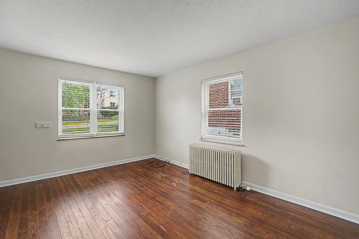33 Gahl Ter Apt A — Photo 4