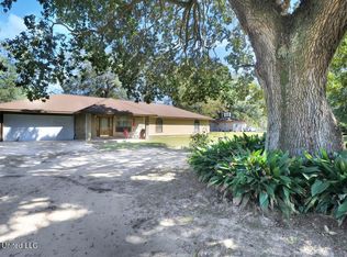 4107 Pearl Ave, Moss Point, MS 39563