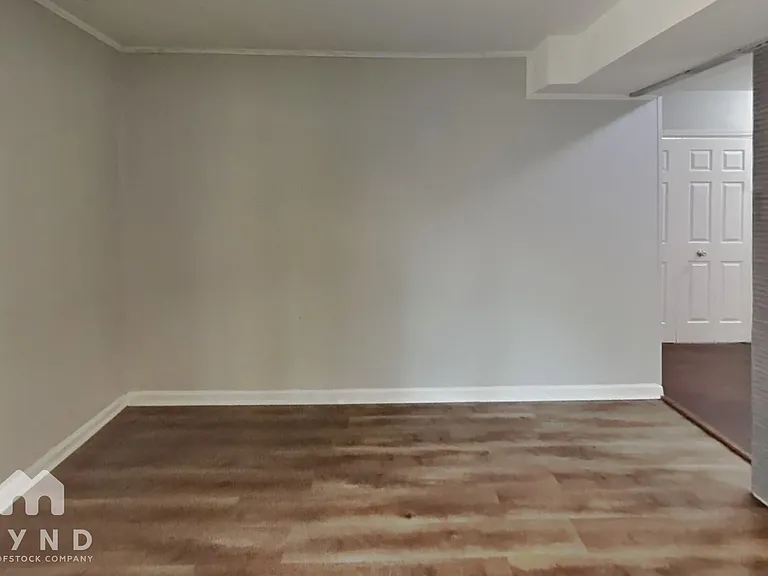 6815 Saddle Ridge Rd — Photo 3