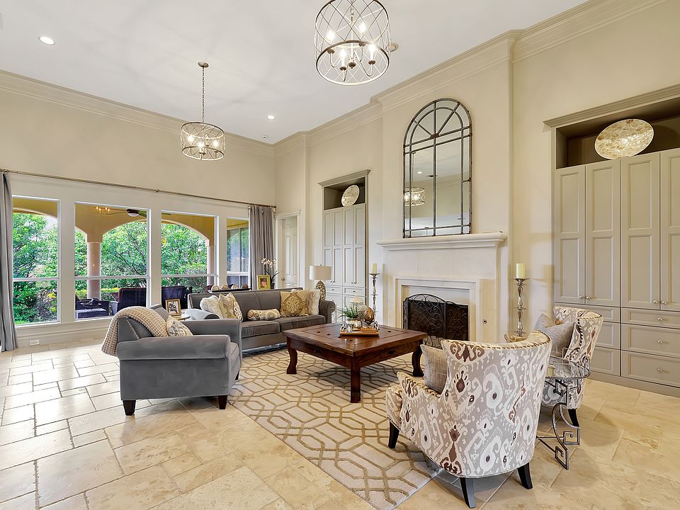 1st image of 1 Davenport Ln