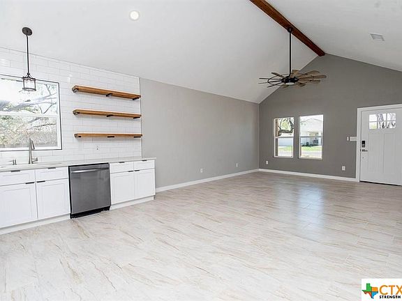 4th image of 109 Pine Dr