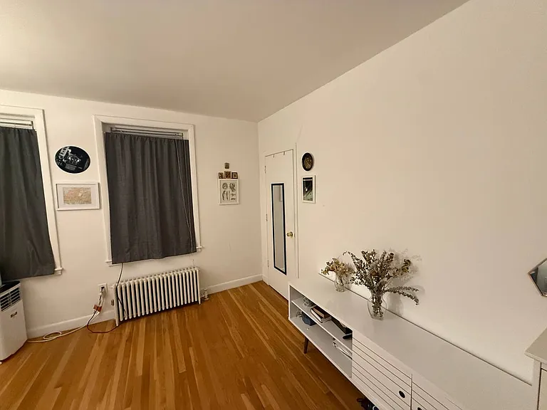 4 Ellsworth Ave — Photo 7