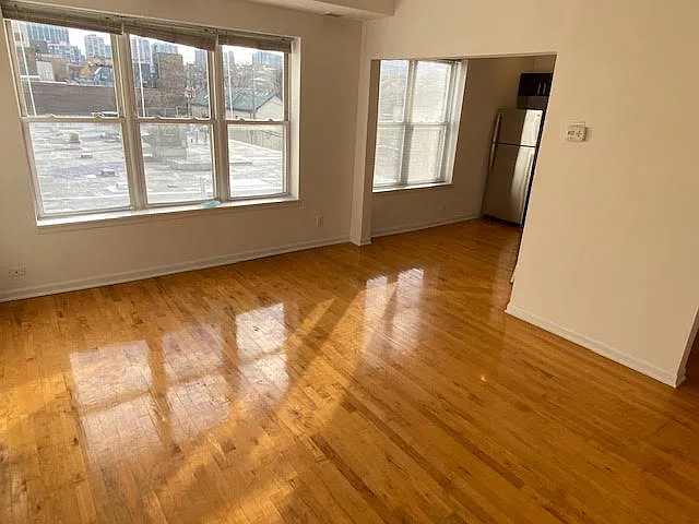1555 N Mohawk St #C3 — Photo 3