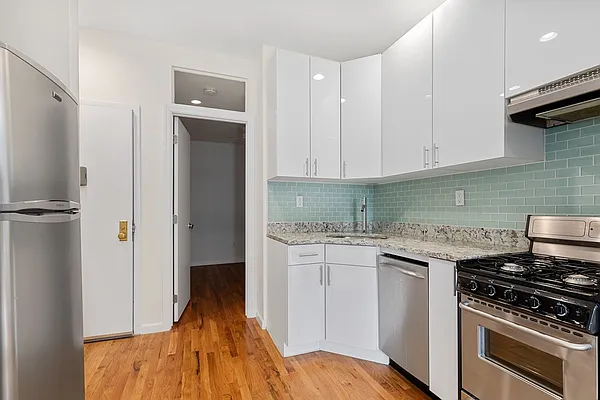 Rented by MNS | media 20