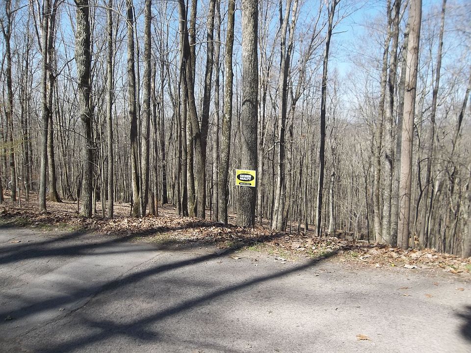 2nd image of Eagle Ridge Ln