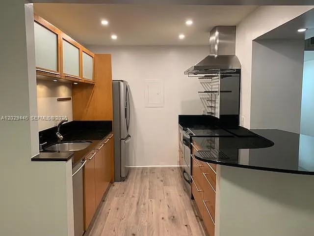 Kings Creek West Condo Bl — Photo 3