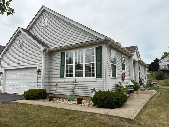5 E Hague Dr, Antioch, IL 60002