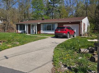 7 Mangin Rd, Monroe, NY 10950