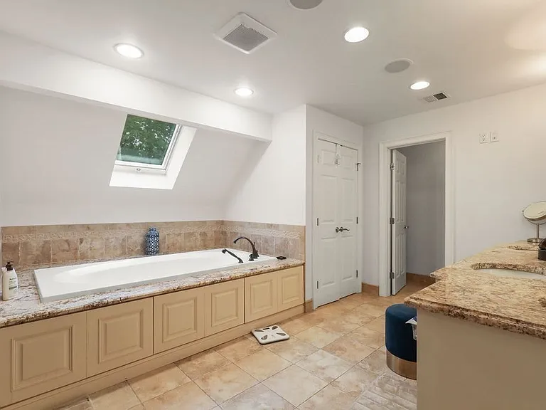 12 Ronald C Meyer Dr — Photo 18
