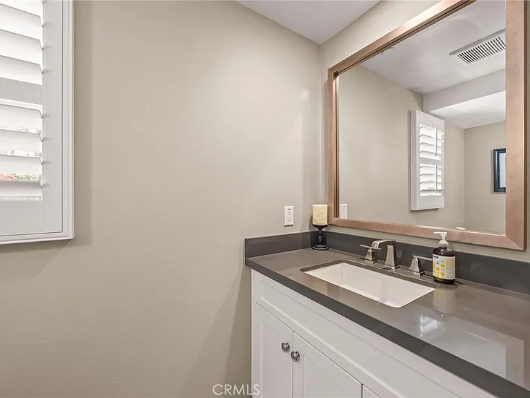 357 Laurel — Photo 26